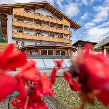 Hotel Crepei Pozza di Fassa Exterior foto