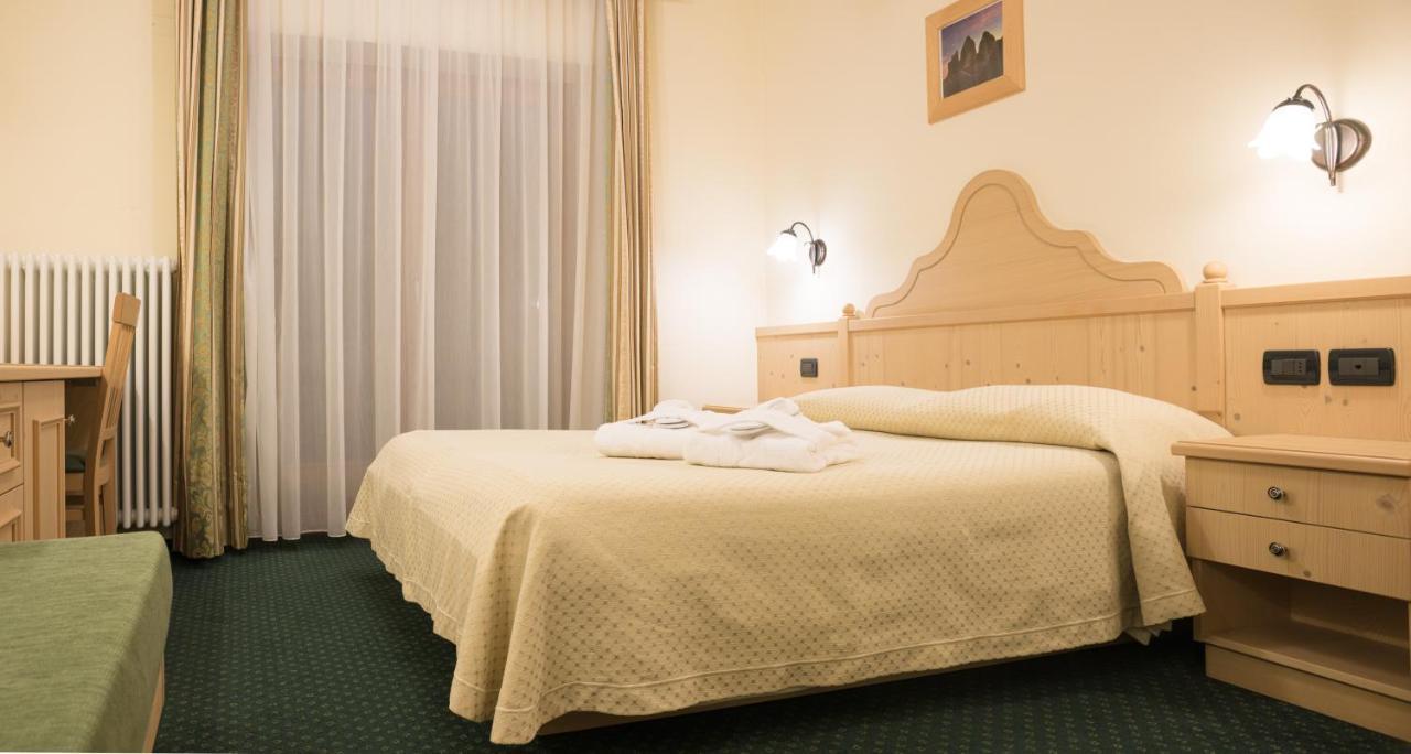 Hotel Crepei Pozza di Fassa Exterior foto