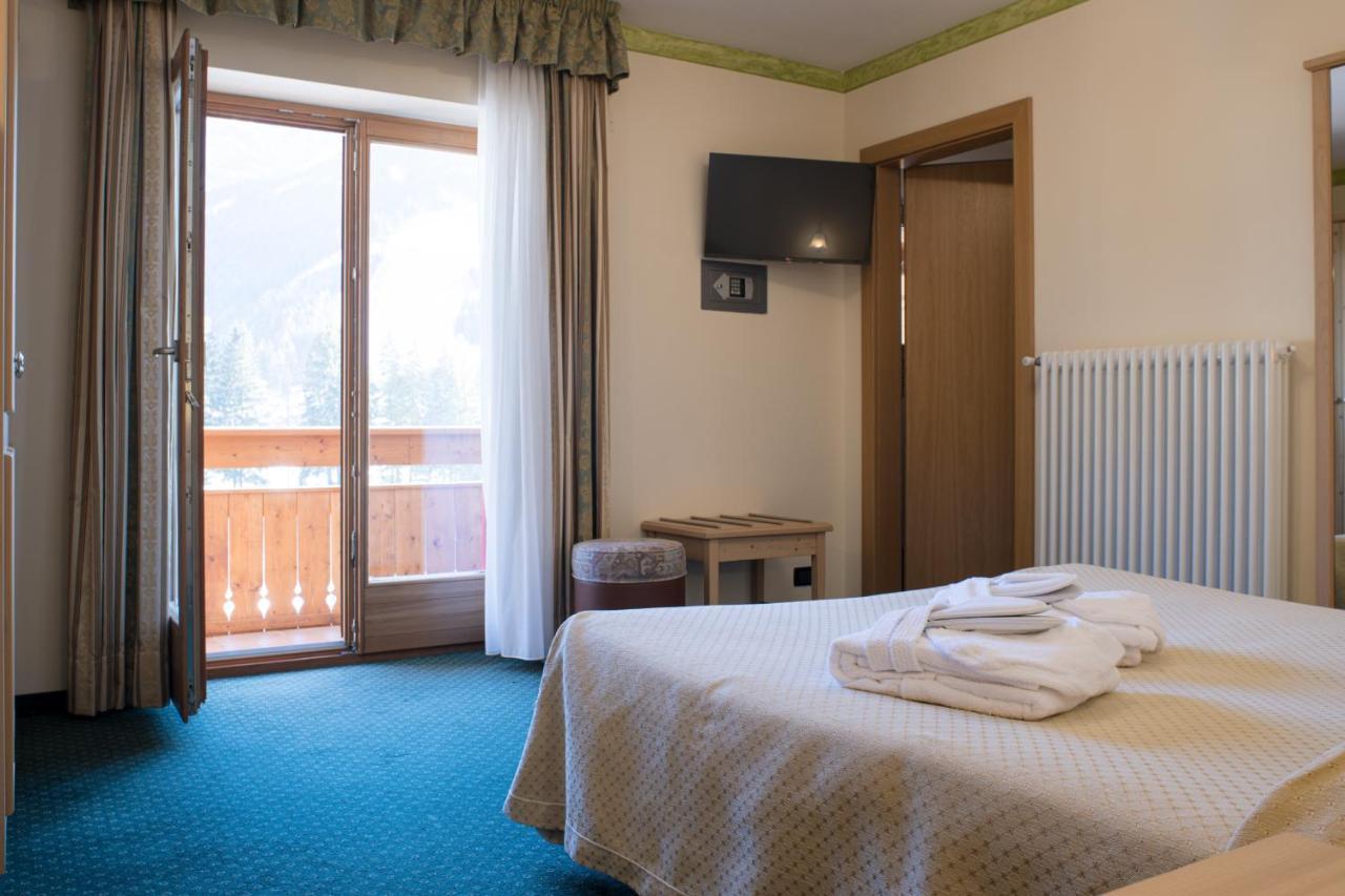 Hotel Crepei Pozza di Fassa Exterior foto