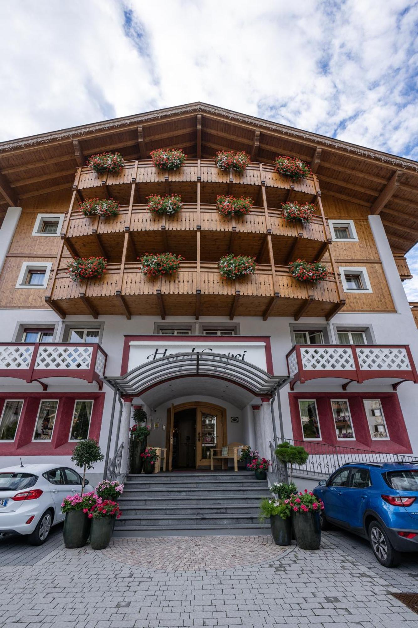 Hotel Crepei Pozza di Fassa Exterior foto